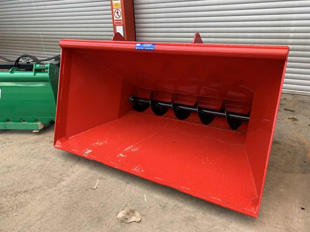 LIVESTOCK FEEDING EQUIPMENT W&M Agricultural Engineering